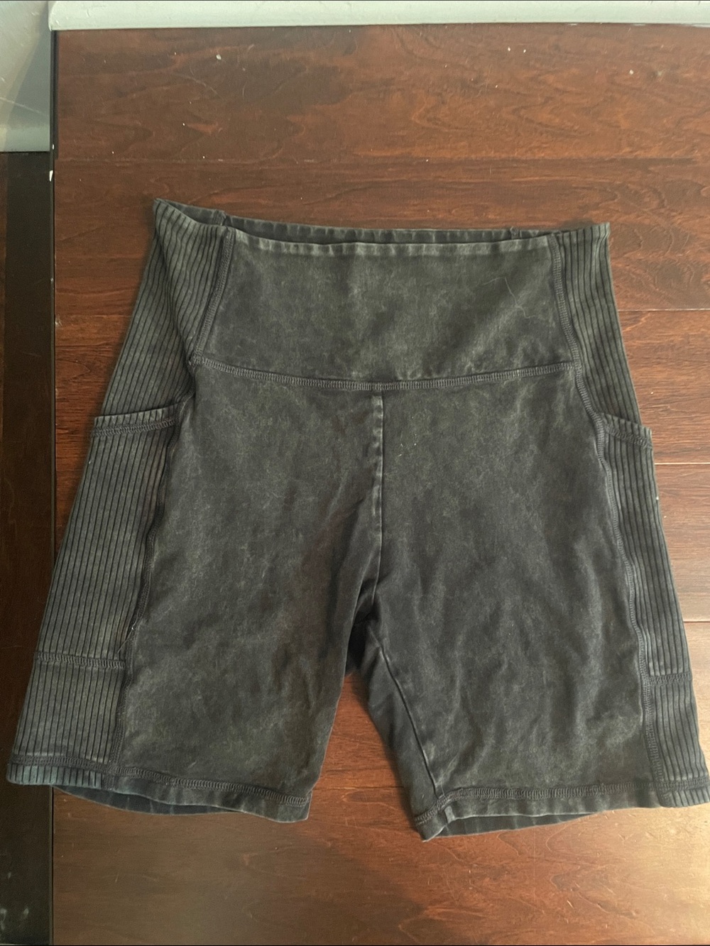 OFFLINE by aerie High-rise Black Ribbed Side pocket bike Shorts